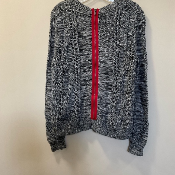 360 Cashmere Black White Cable Knit Crew Neck Sweater Exposed Back Zip Size M - Picture 3 of 8